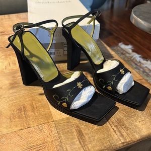 Charles David 8 1/2 Venetian